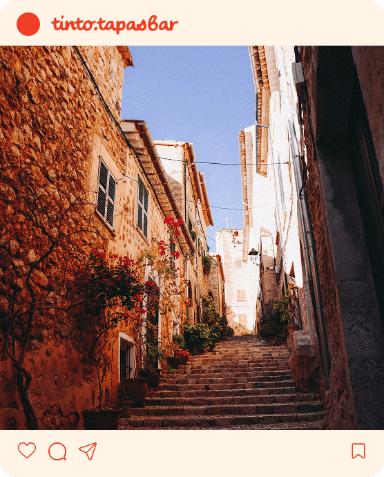 Instagram-post met uitzicht op een Spaans dorp.